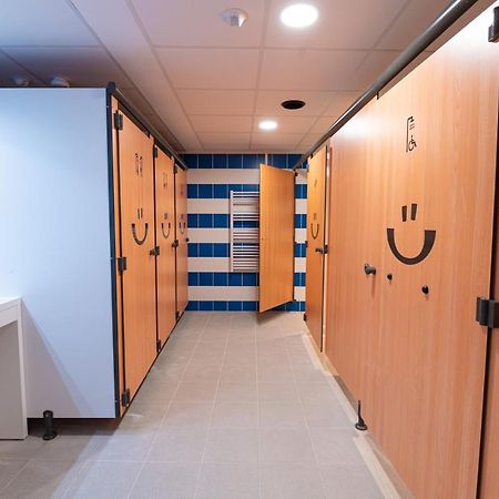 Hostel Le Hueb Toulon Bagian luar foto