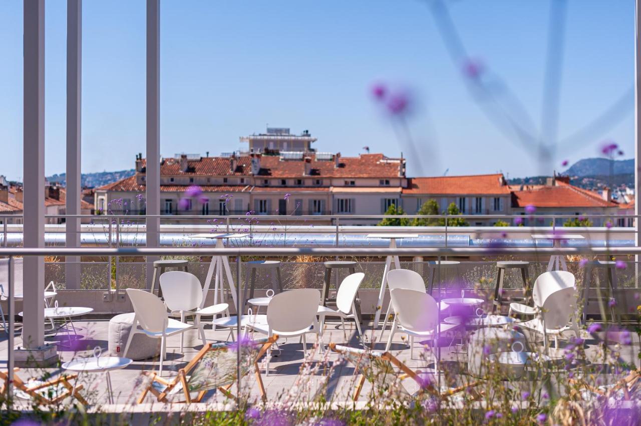 Hostel Le Hueb Toulon Bagian luar foto